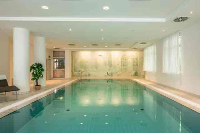 Daglfing indoor pool: wellness, team building
