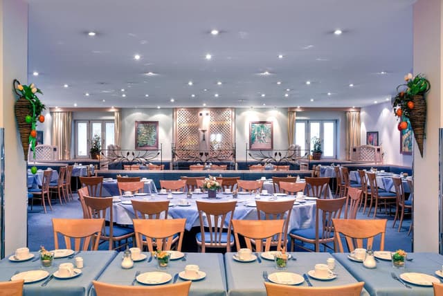 Function Room 4