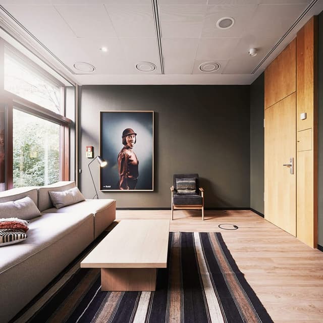 Meeting Rooms