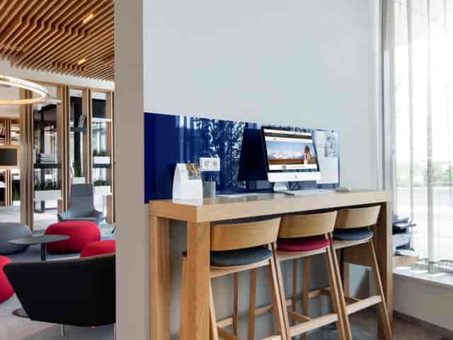 Munich hotel lounge, modern, event networking