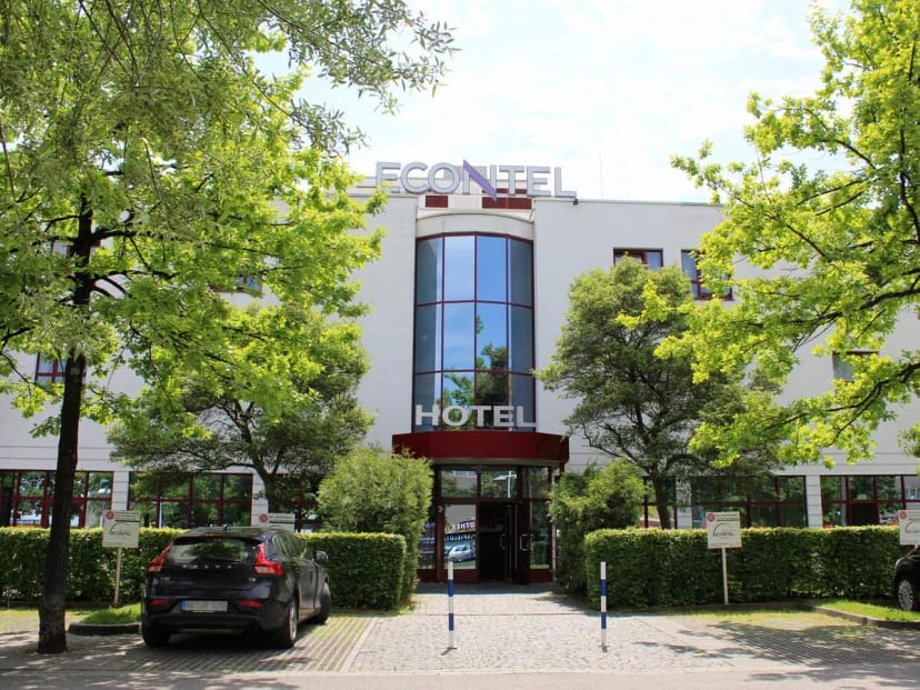 Munich Econtel hotel conference rooms, corporate event venue.