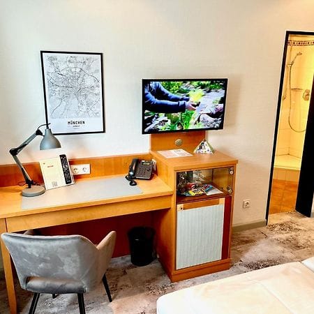 Hotel Schiller business room, comfortable stay, conference lodging