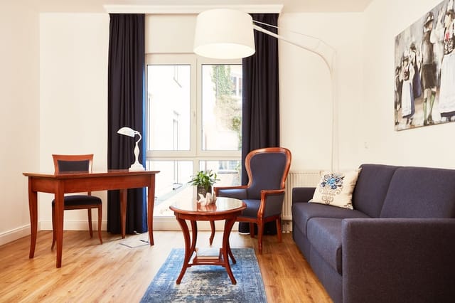 Hotel Prinzregent library meeting, intimate, executive