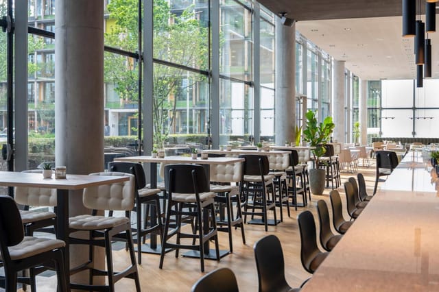 Munich event space, modern bar, corporate party, networking