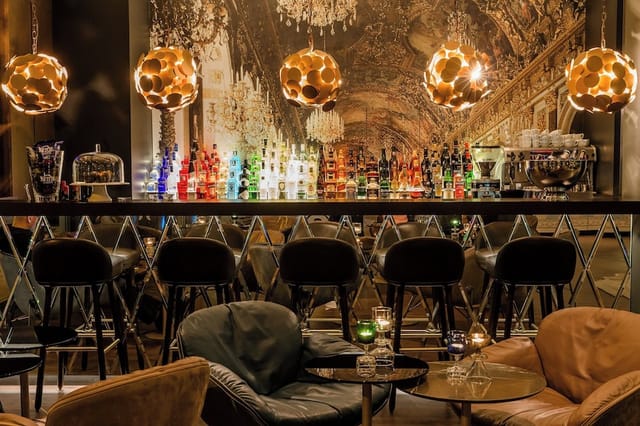 Motel One Munich bar lounge, chandelier, cocktail event