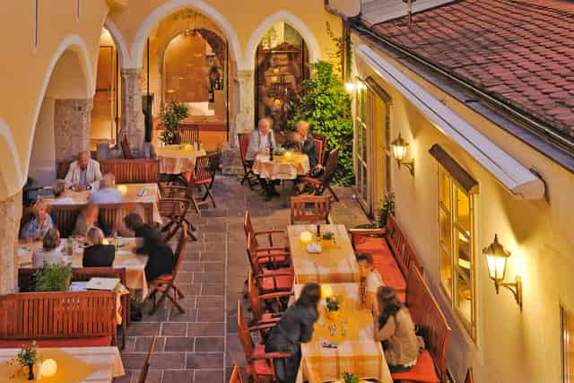 Schanigarten & Courtyard