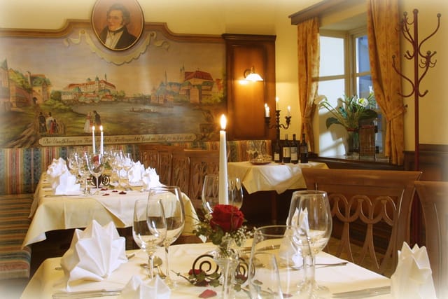 Hotel Mader restaurant, intimate event, corporate dinner, upscale tasting