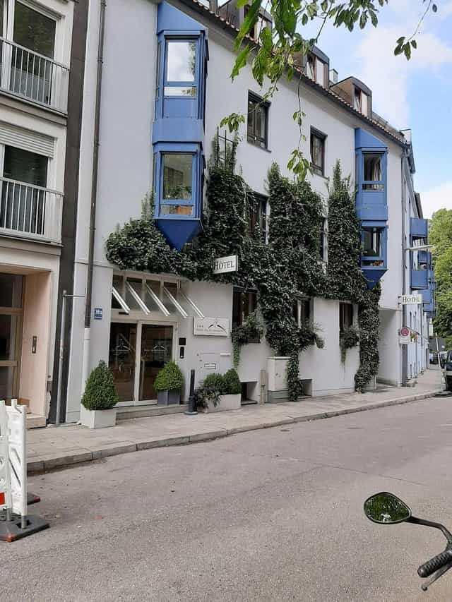 Hotel Am Nockherberg ivy facade intimate meeting venue