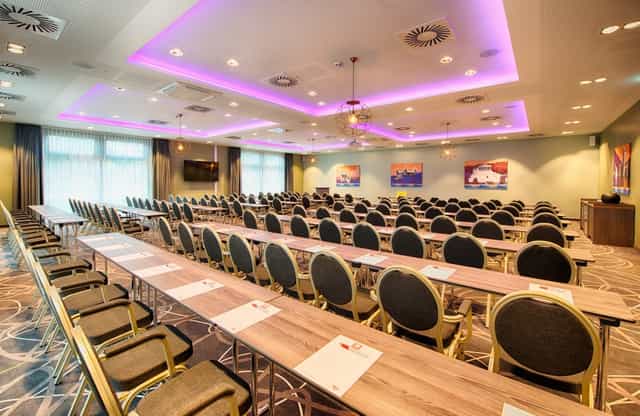 Munich R4 ballroom conference event