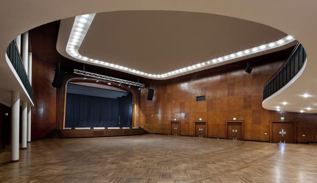 entrance foyer