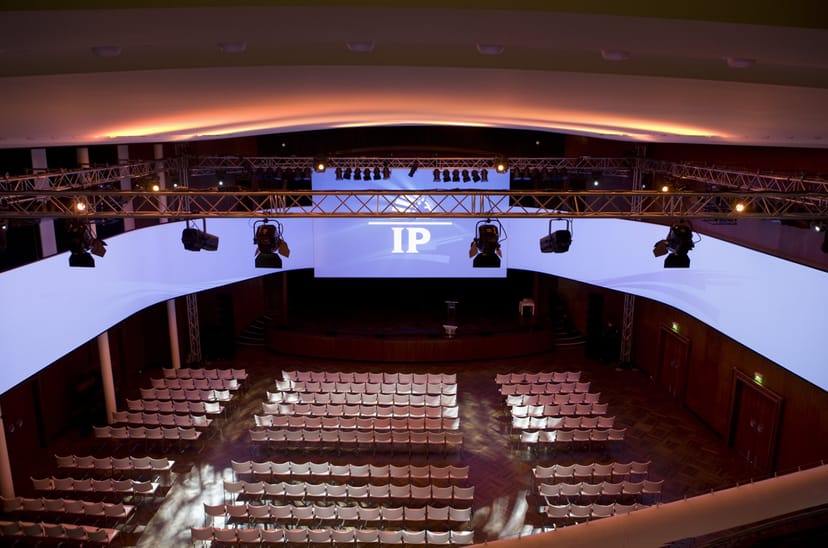 Conference hall stage screen lighting