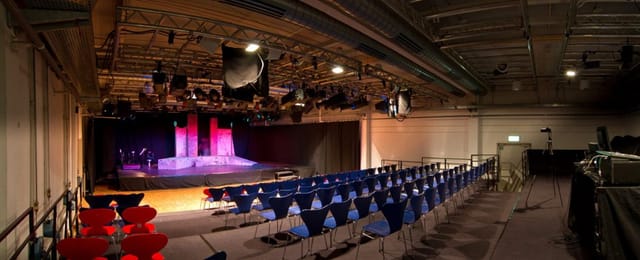 Pasinger Fabrik concert hall, tiered seating, presentation, conference