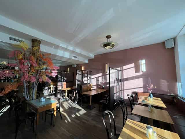 Coffee shop