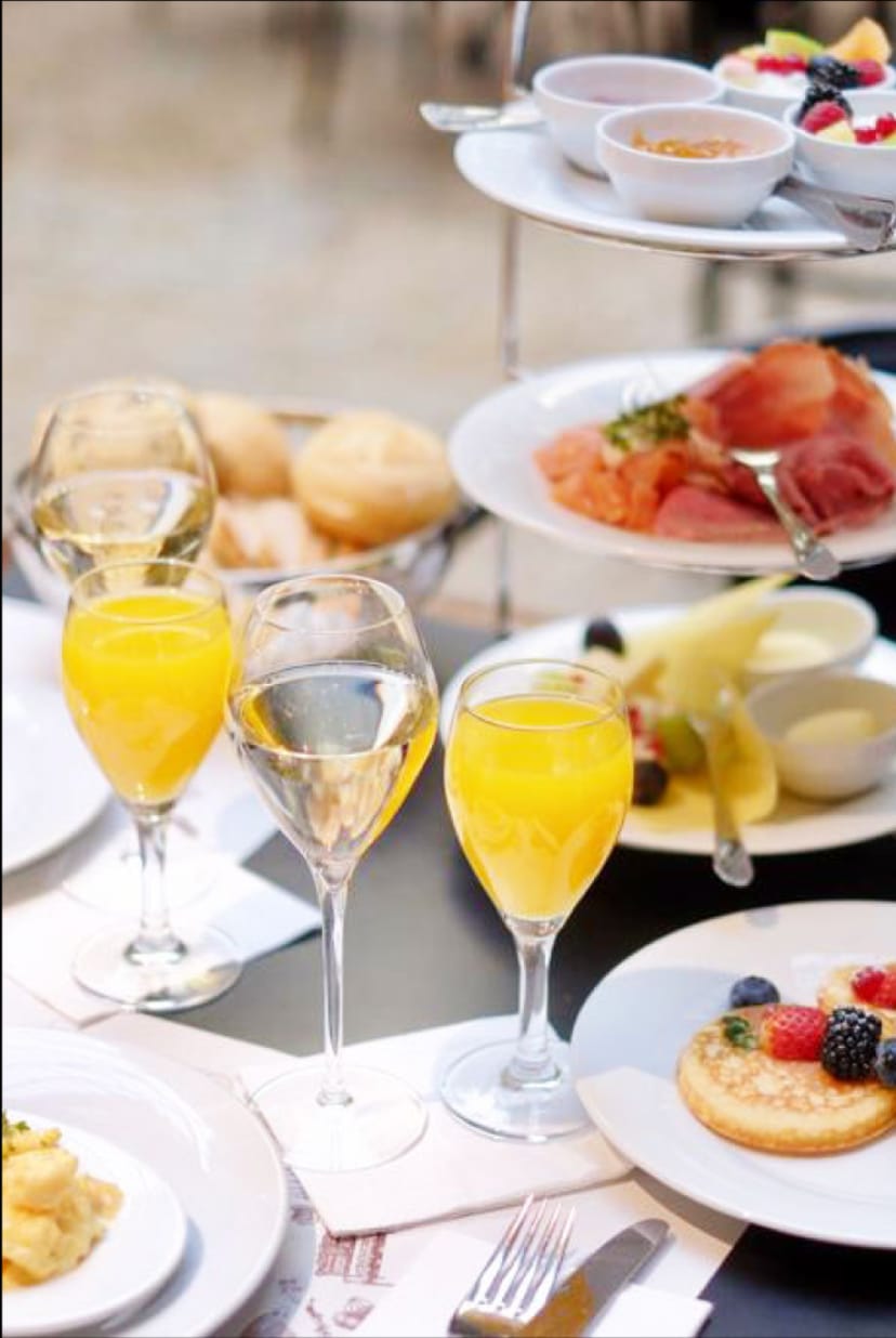 Continental breakfast at Cafe Luitpold: elegant catering for corporate networking events.