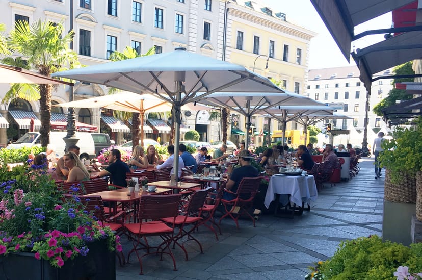 Outdoor cafe breakout session at Cafe Luitpold with classic European ambiance for corporate events.