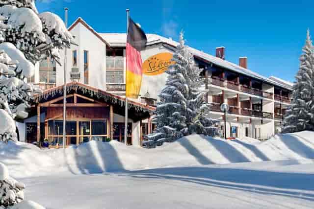 Siggi Sommer at Hotel St. Georg, luxury alpine venue for corporate retreats and winter teambuilding.