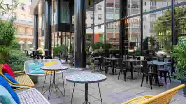 Cafe/Bar