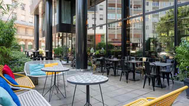 Ruby Lilly Hotel & Bar Restaurant ...