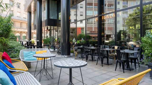 Cafe/Bar