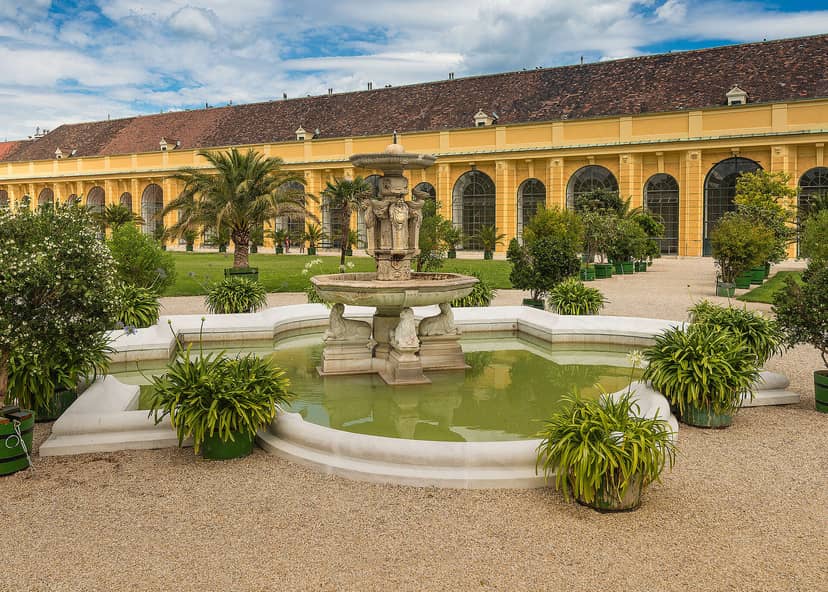 Orangery Garden Foyer, Schönbrunn Palace: Elegant outdoor venue for luxury cocktail and networking.
