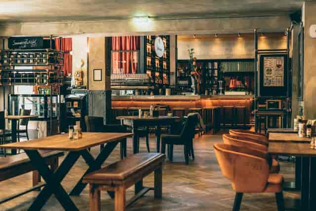 Park Cafe venue featuring lounge seating for networking receptions and corporate happy hours.