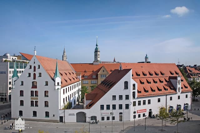 Von Parish Kostümbibliothek