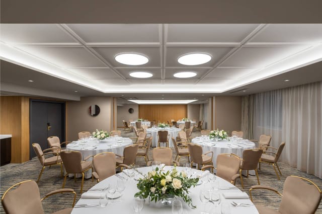 Enescu Events Space with coffered ceilings, ideal for luxury wedding receptions and corporate galas.