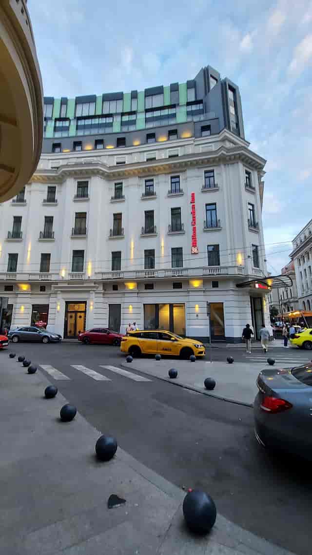 Hilton Garden Inn Bucharest Old Town bar for corporate events and city-center activations.