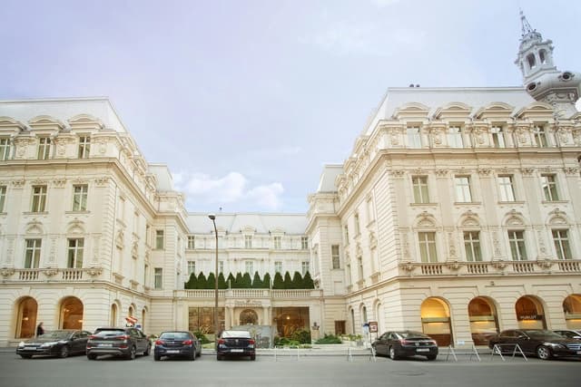 Victoria Club