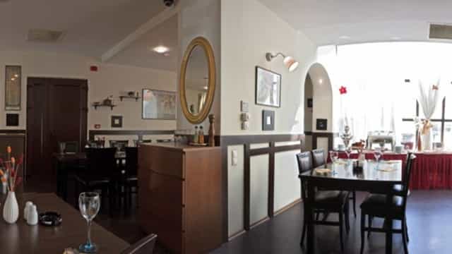 Hotel Trianon conference room, intimate breakout space for private meetings and events.