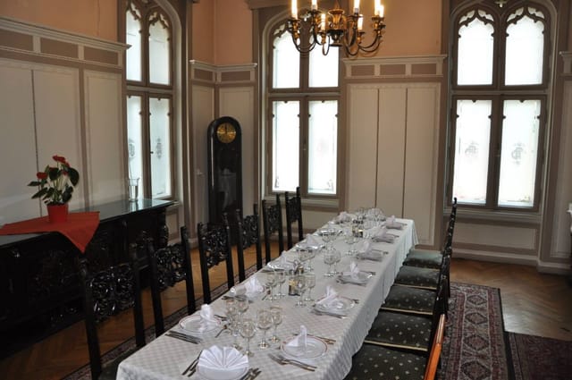 Salon restaurant boardroom with historic decor for private meetings and formal dinners.