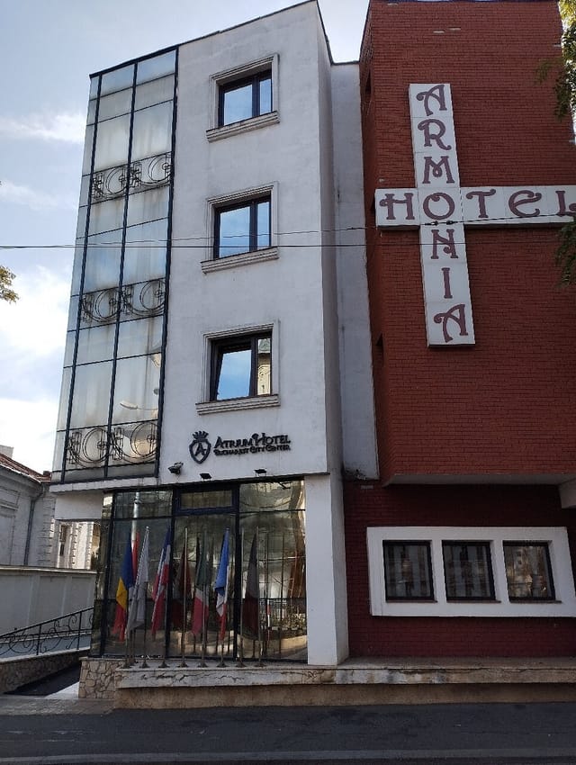 Boutique board meeting room at Atrium Hotel Bucharest City Center for intimate corporate events.