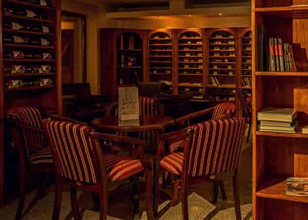 Lobby Bar at CARO Urban Resort: Sophisticated breakout space for VIP networking and meetings.