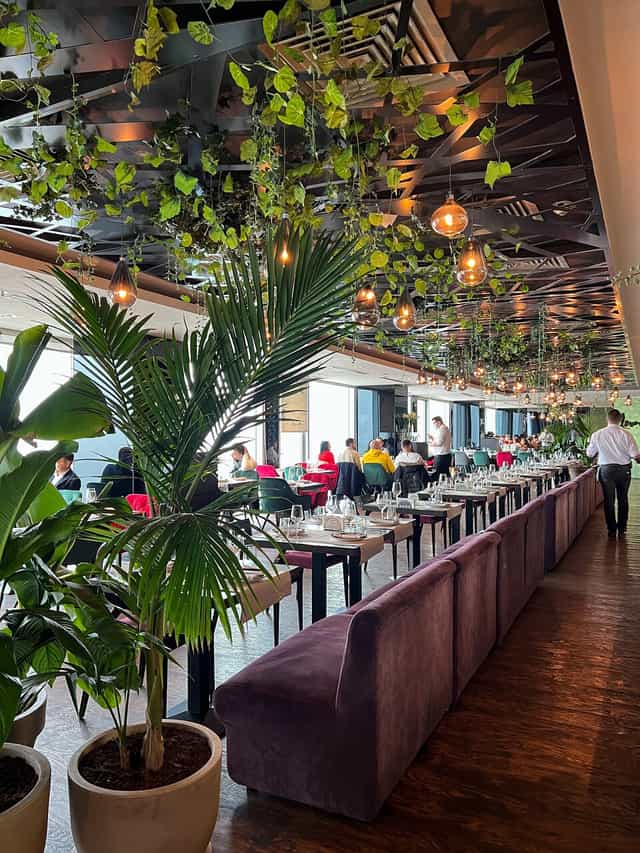 18Lounge corporate event venue with biophilic design for networking dinners and business lunches.