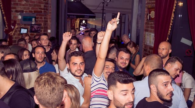 Bar