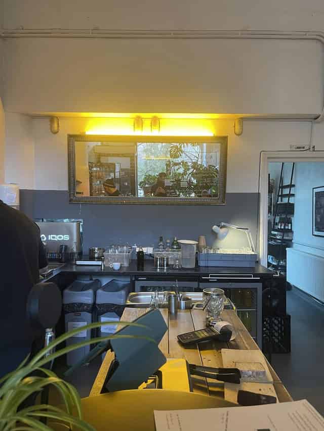 Wine bar