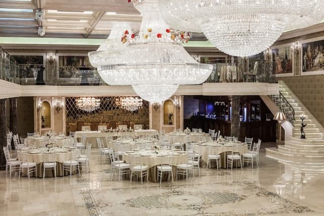 Banquet hall