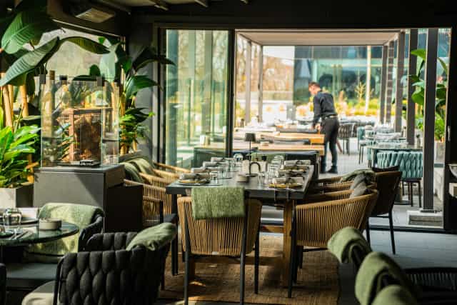 Élephante Bucharest: Biophilic indoor-outdoor venue for corporate luncheons and networking events.