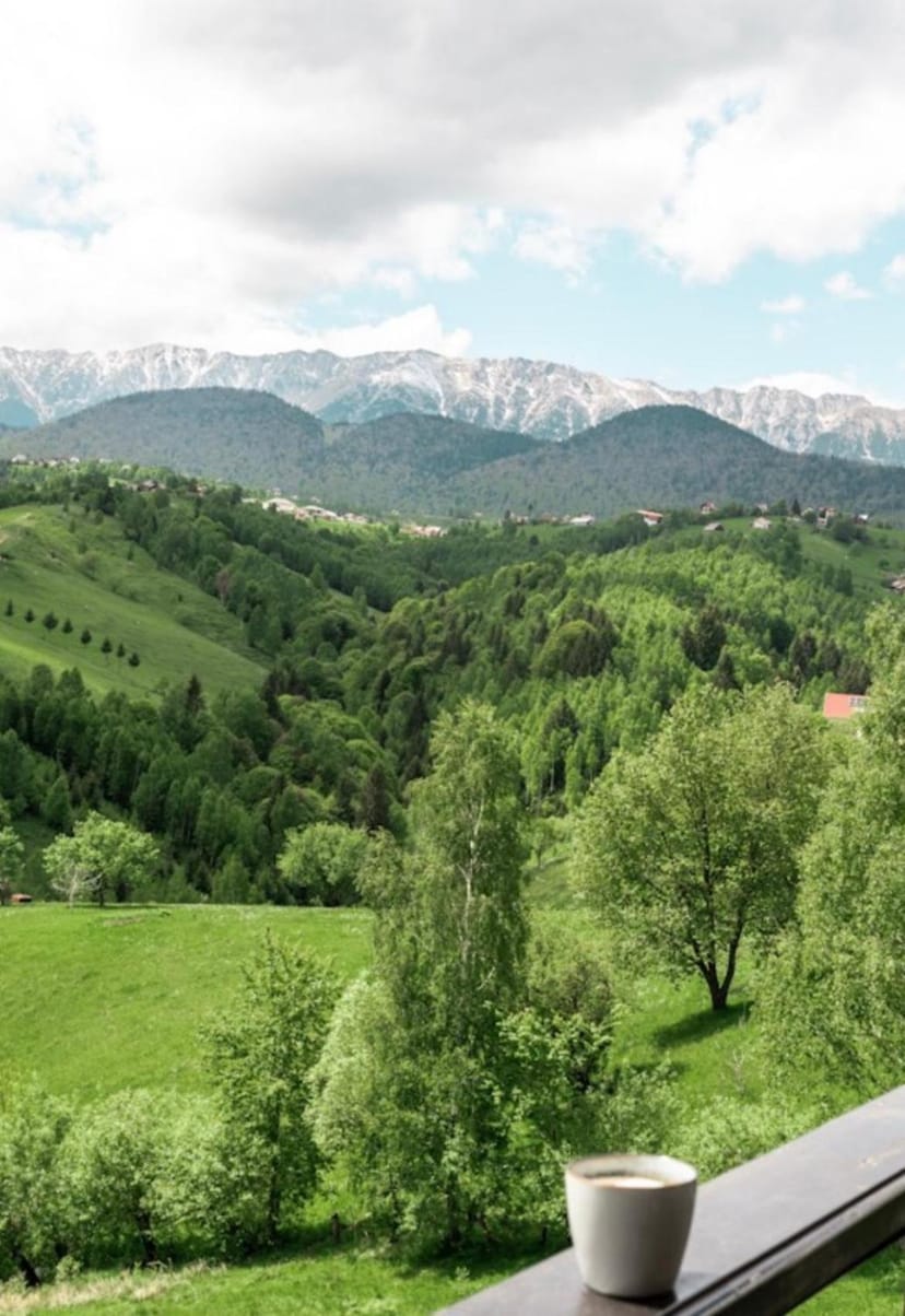 Akasha Retreat: Scenic mountain landscape for corporate team building and executive off-site events.