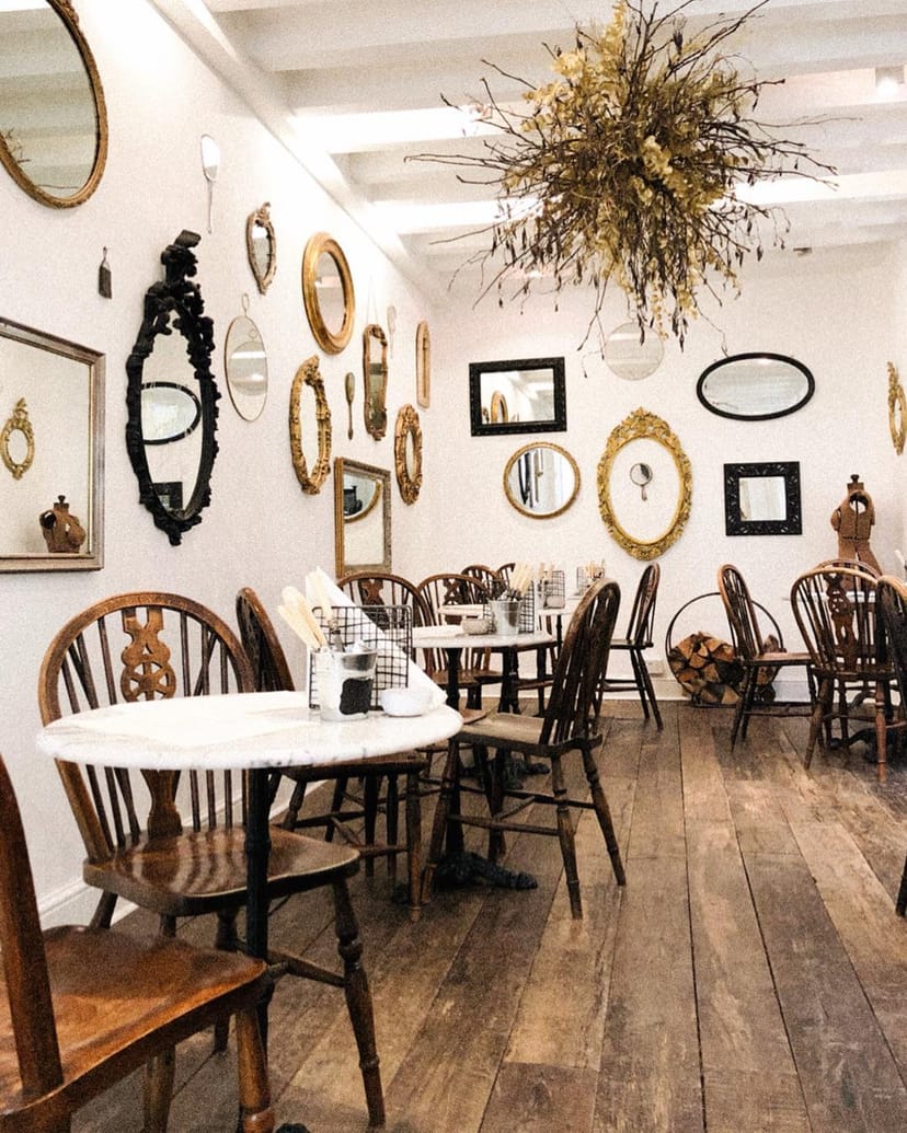 Shabby chic Hideaway restaurant venue for boutique luncheons and private dining events.