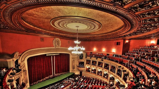 Opera Națională București tiered theater for plenary sessions and keynote events.
