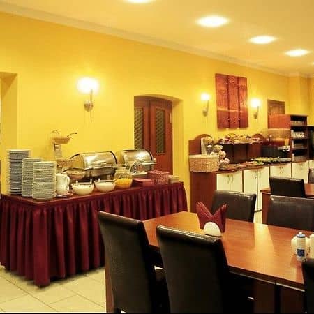 Hotel breakfast buffet at Atlas City Hotel Munich for corporate meetings and catering events.
