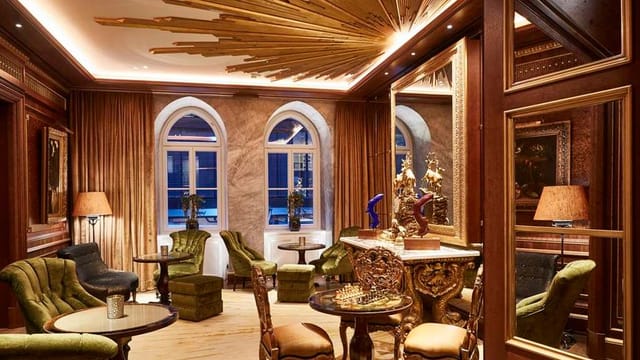 Luxurious Marstall III meeting space at Hotel Vier Jahreszeiten, perfect for events.