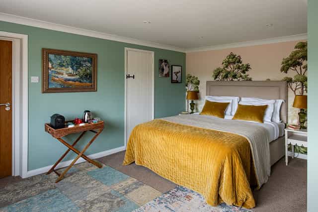 Breakfast Room in Brookfield Barn, spacious hotel room for meetings and retreats.