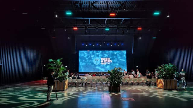 Plenary conference hall