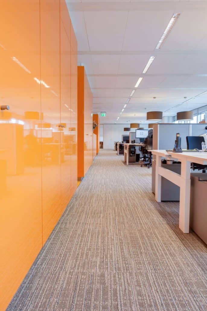 WTC Amsterdam office corridor interior, sterile layout for corporate meeting venue planning.