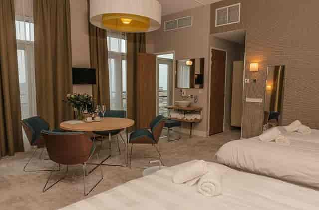 Amadi Panorama Hotel suite for VIP networking and small breakout meetings.
