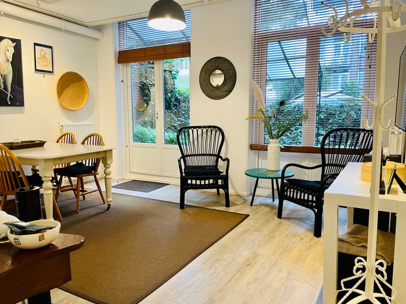 Werkwinkel breakout space for intimate strategy sessions and professional client consultations.