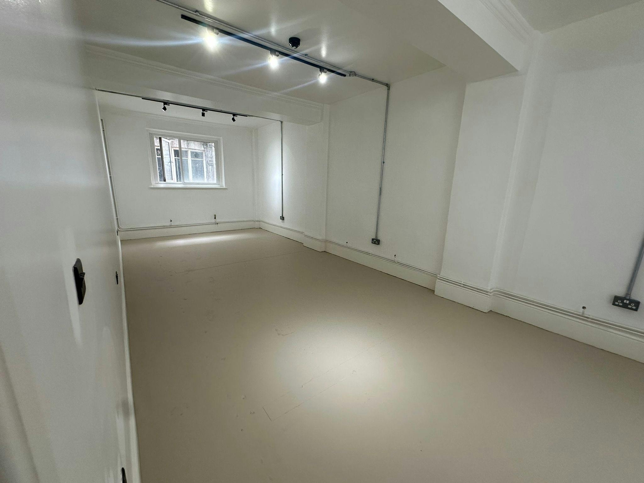 Playhouse East - Studio image 1