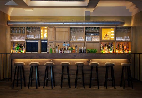 bar/lounge